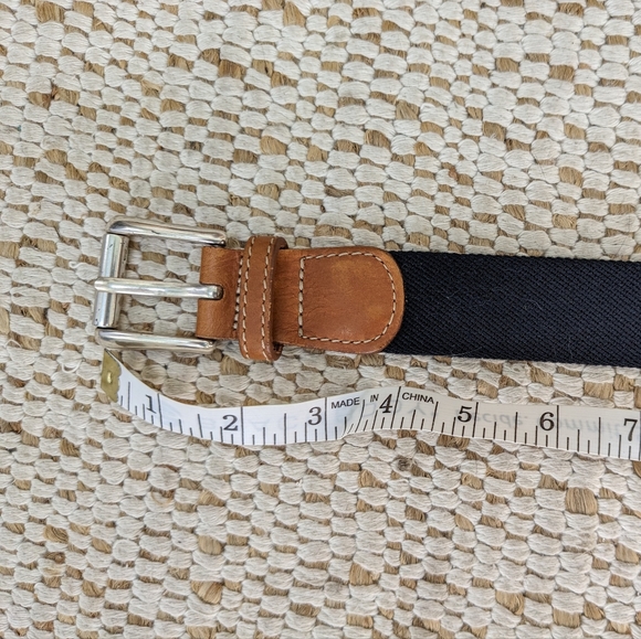 L.L. Bean Men's Comfort Waist Belt Navy - Picture 8 of 8